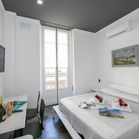 Sleeps 6 Air Con *