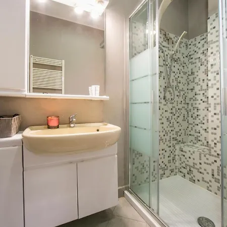 Sleeps 6 Air Con דירה מנאג'יו